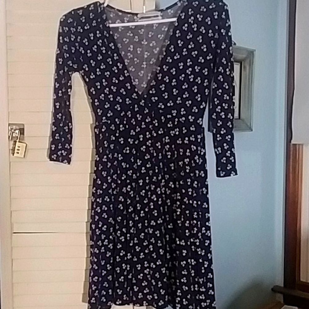 Vneck floral dress